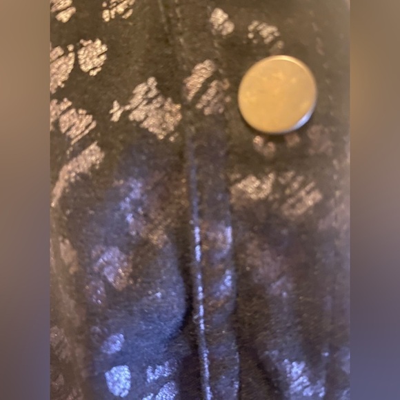 JM Collections Top - Picture 9 of 13